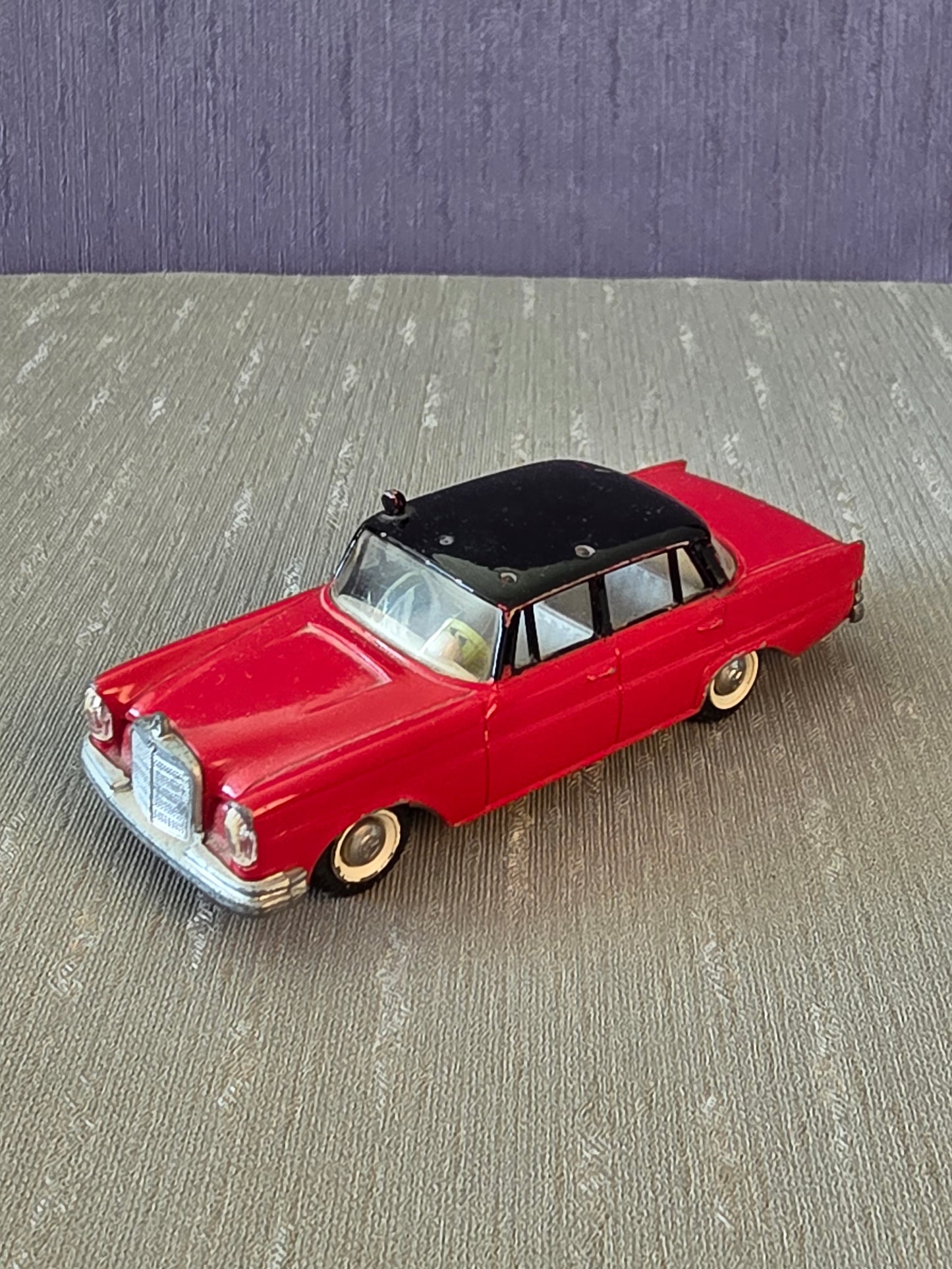 Tekno Mercedes 220