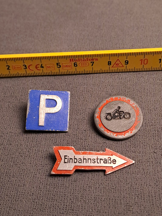 WHW Traffic Signs x3 / WHW Trafikskilte x3