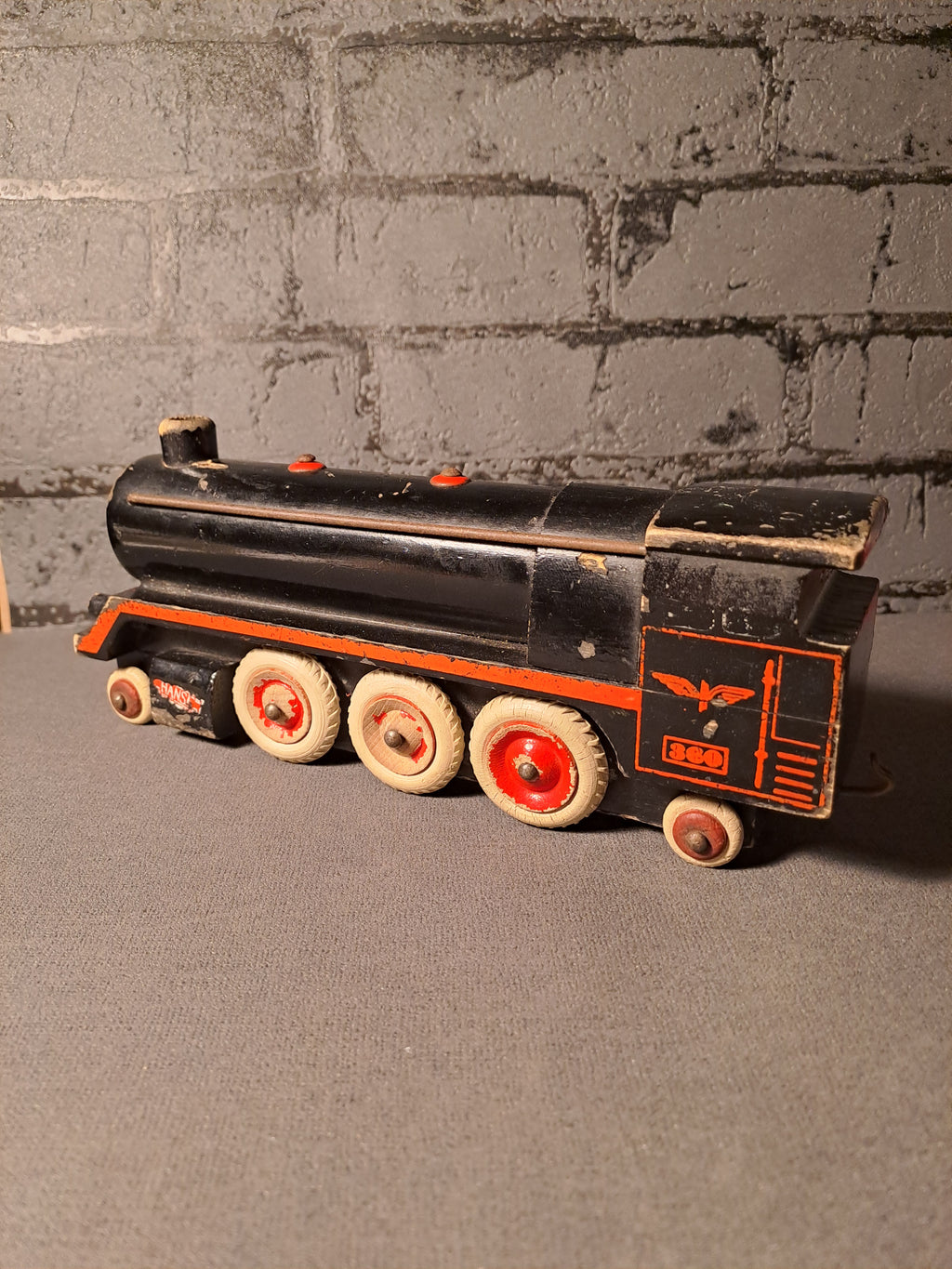Hanse Locomotive and Wagon Wood Denmark 1950-1959 / Hanse Lokomotiv og Vogn Danmark 1950-1959