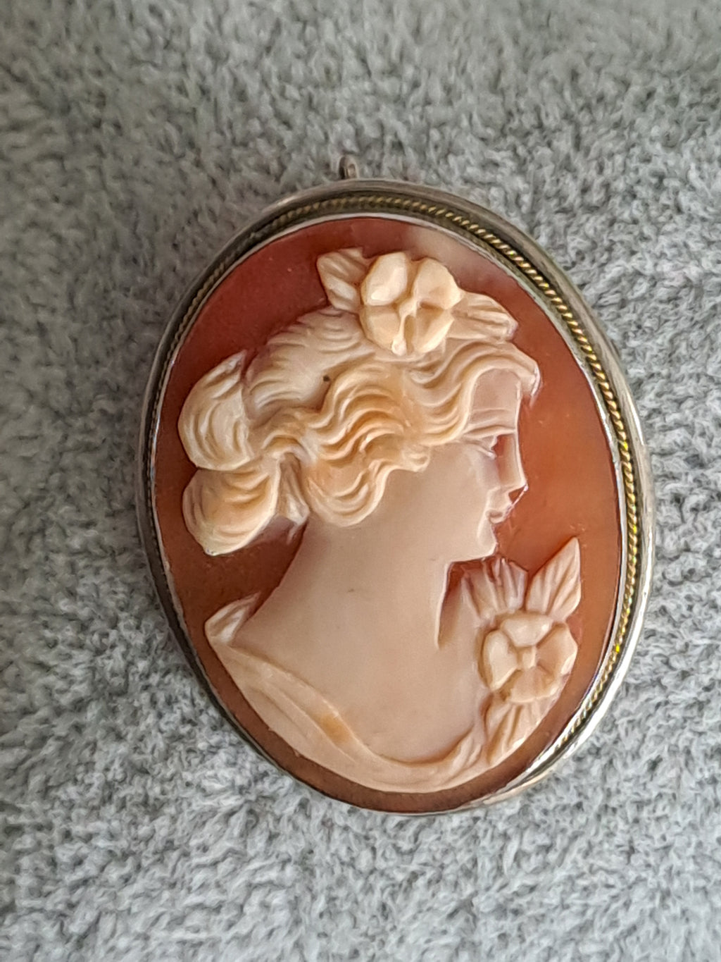 Antique 800 Silver Shell Carved Cameo Pendant/Brooch