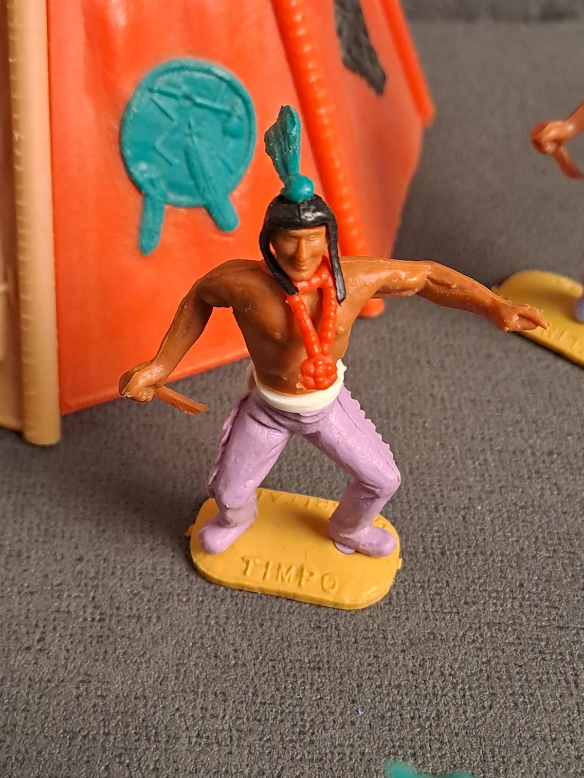 Timpo Toys Teepee and Indians