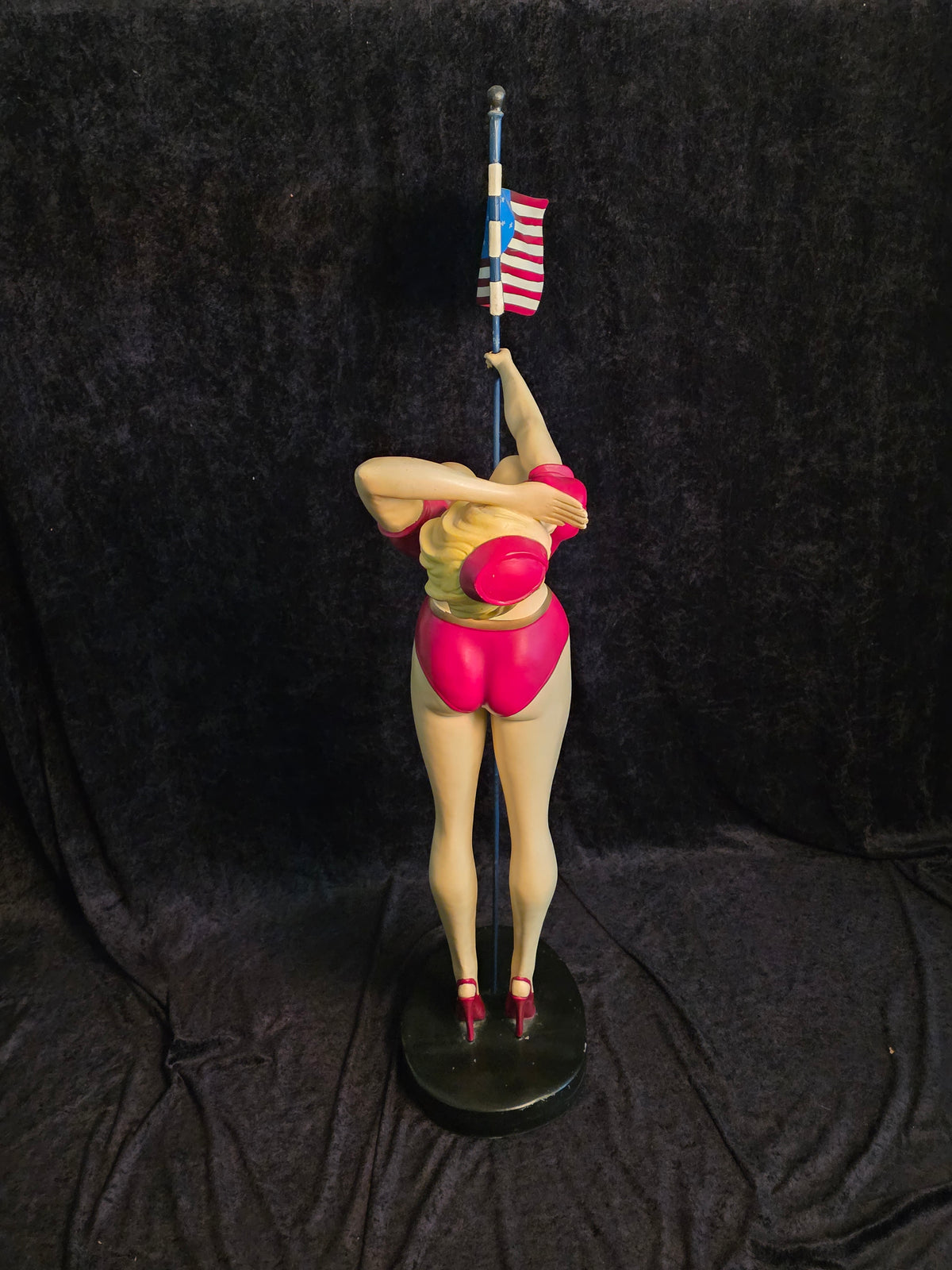 Vintage Pin Up Figur med Amerikansk Flag