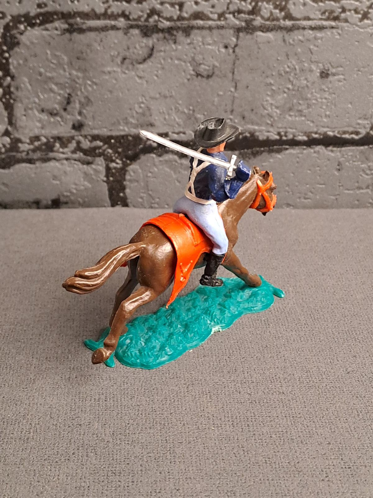 Timpo Toys U.S Cavalry Soldier on Horse / Timpo Toys U.S Kavaleri Soldat på Hest