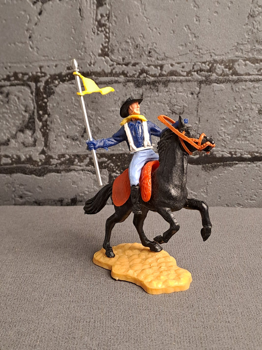 Timpo Toys U.S. Cavelery Federate Standard Bearer on Horse / Timpo Toys U.S. Kavaleri Føderal Fanebærer på Hest