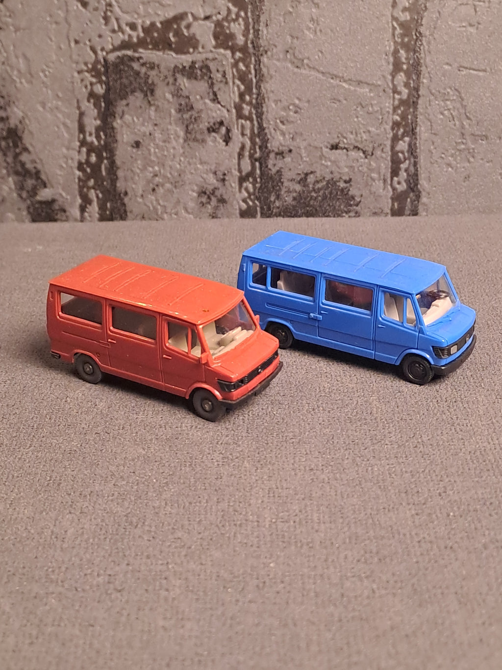 Wiking Mercedes x2