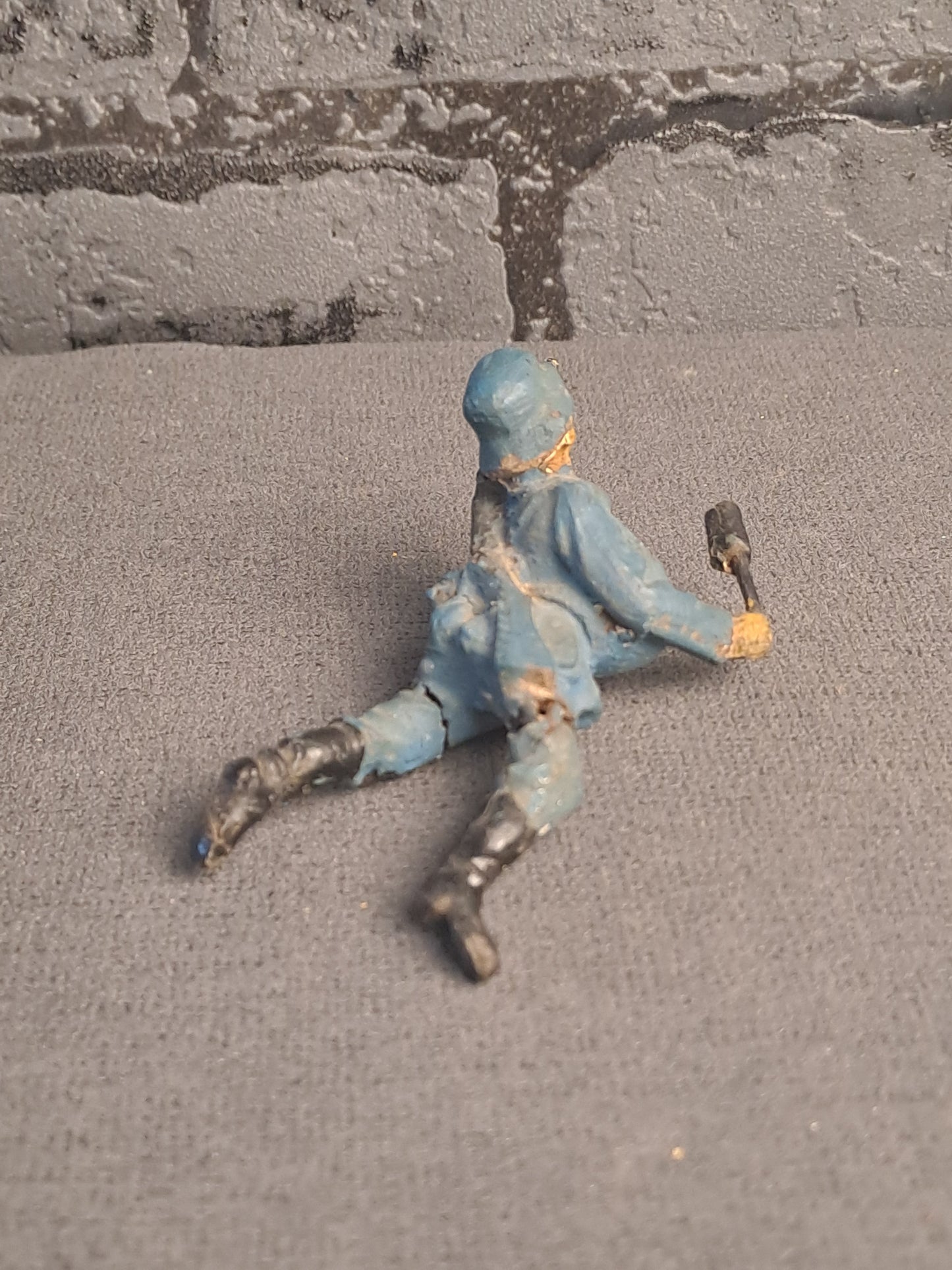 Lineol German Soldier with Hand Grenade