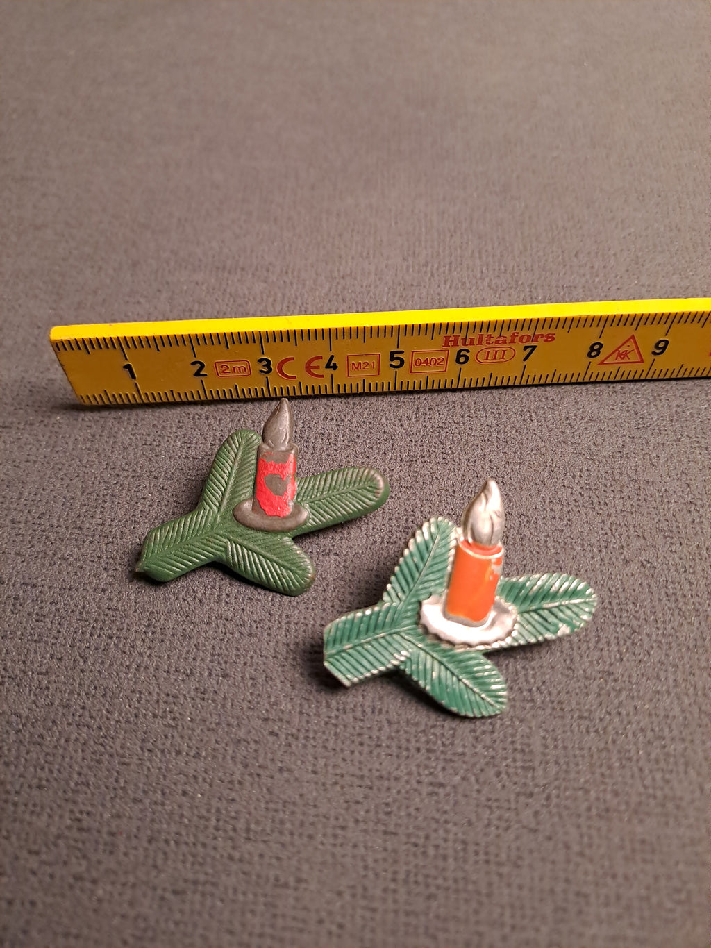 WHW Rare Christmas Badge x2 Bergedorf