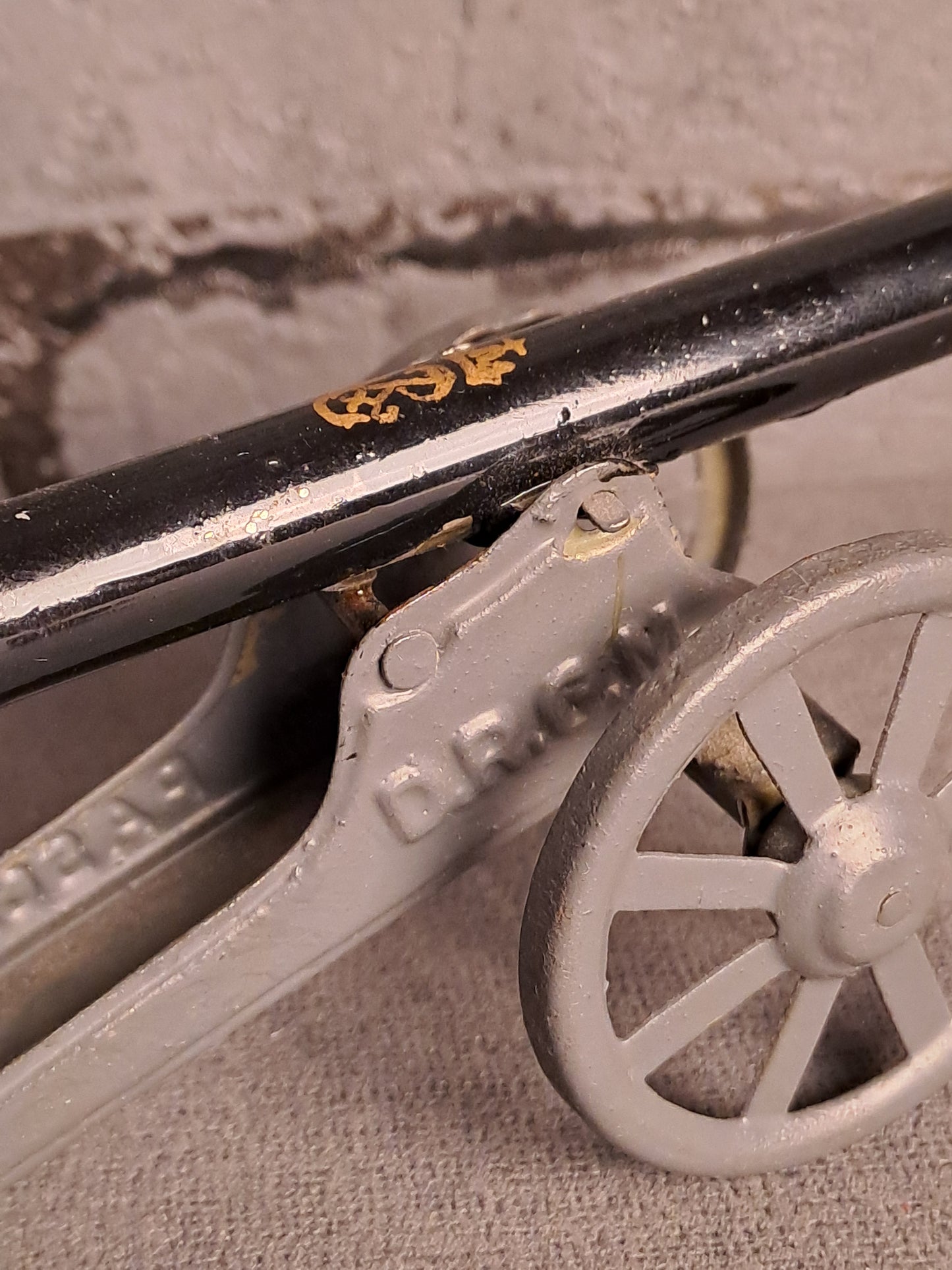 Tin Toy Pascha Canon 1930's